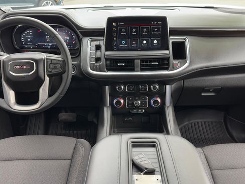 Used 2024 GMC Yukon SLE w/ Max Trailering Package image 12