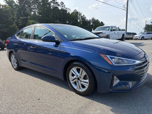 Used 2020 Hyundai Elantra Value Edition w/ Cargo Package (C1) FWD image 3