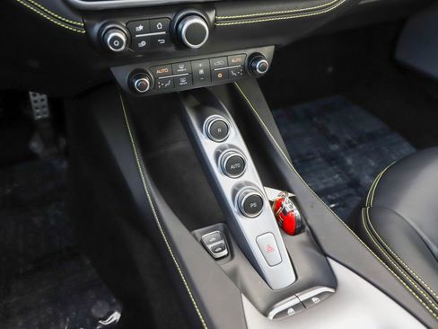 Certified 2020 Ferrari Portofino image 30