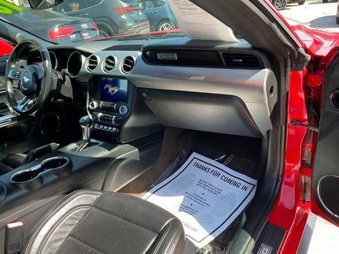 Used 2018 Ford Mustang Premium image 14