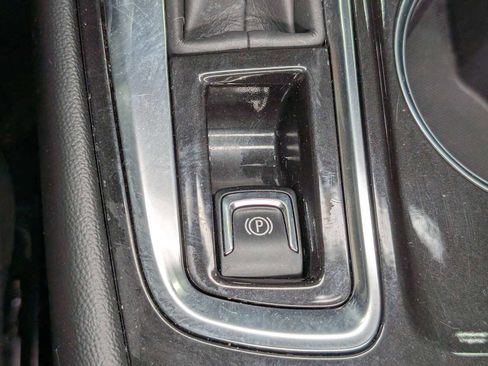 Certified 2022 Chevrolet Equinox Premier image 29