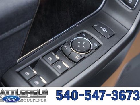 New 2026 Ford F250 Lariat w/ Black Appearance Package image 40