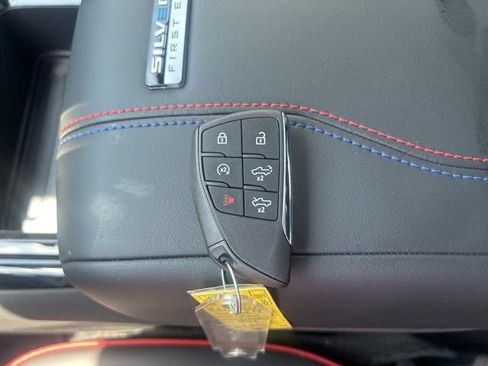 New 2024 Chevrolet Silverado EV RST AWD/4WD image 10