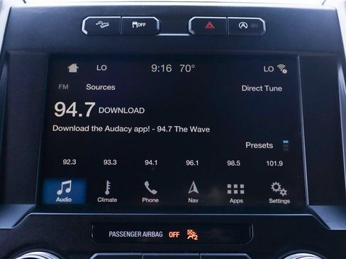 Used 2018 Ford F150 Lariat w/ Equipment Group 502A Luxury AWD/4WD image 31
