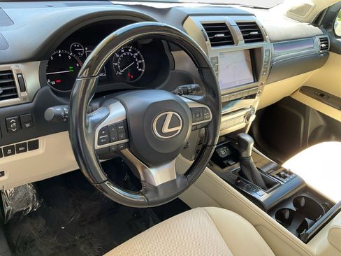 Used 2020 Lexus GX 460 Premium w/ Premium Package AWD/4WD image 13