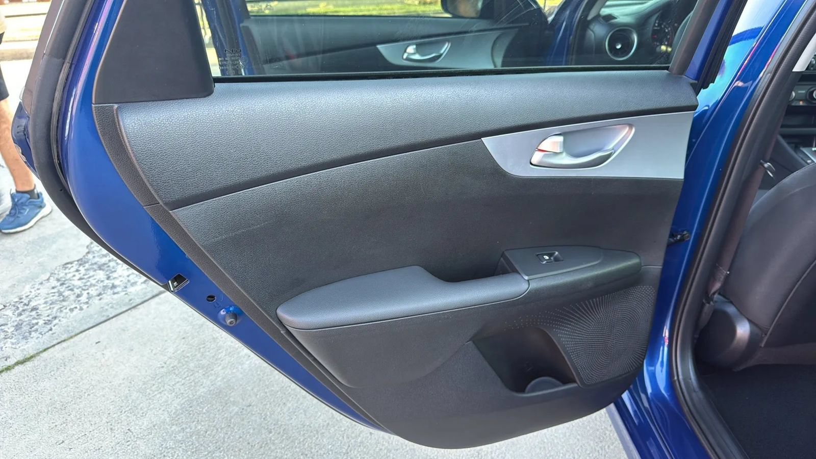 Used 2024 Kia Forte LXS w/ LXS Technology Package FWD image 11