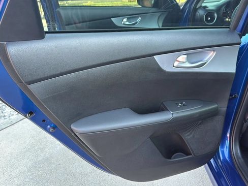 Used 2024 Kia Forte LXS w/ LXS Technology Package FWD image 11