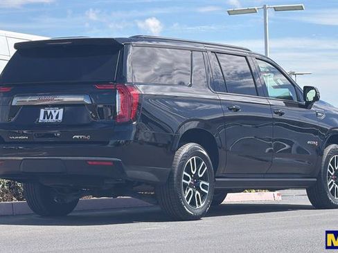 Used 2023 GMC Yukon XL AT4 w/ AT4 Premium Package AWD/4WD image 4