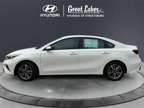 Used 2023 Kia Forte LXS w/ LXS Technology Package image 2