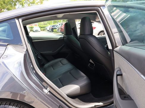 Used 2025 Tesla Model 3 Long Range RWD image 35