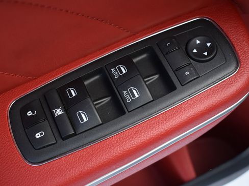 Used 2022 Dodge Charger Scat Pack w/ Dynamics Package image 12