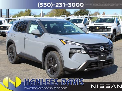 New 2026 Nissan Rogue SV image 5