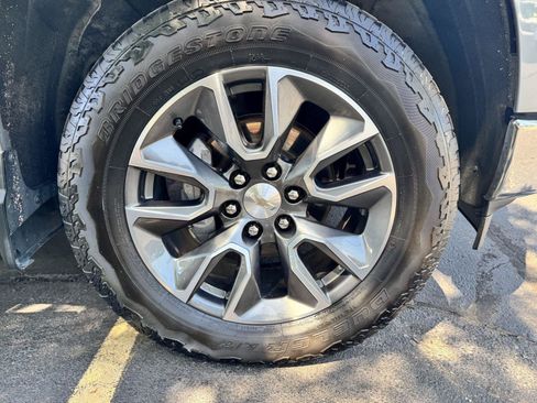 Certified 2023 Chevrolet Silverado 1500 LT AWD/4WD image 8