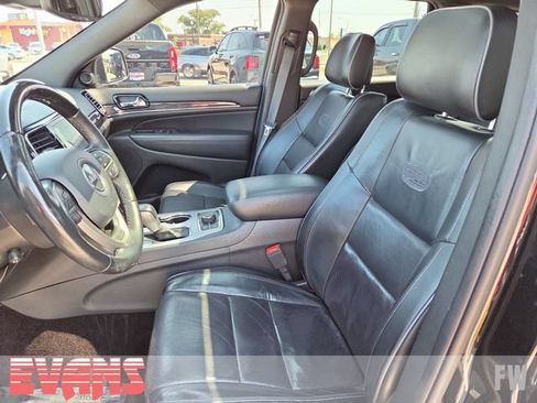 Used 2019 Jeep Grand Cherokee Overland AWD/4WD image 20