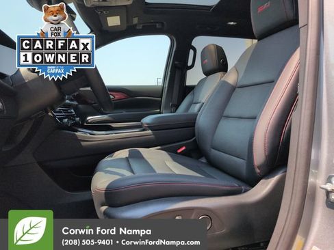 Used 2025 Chevrolet Traverse Z71 w/ Enhanced Driving Package AWD/4WD image 23