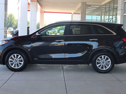 Used 2020 Kia Sorento LX w/ LX I4 Convenience Package AWD/4WD image 4