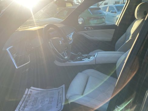 Certified 2023 BMW X5 xDrive40i image 9