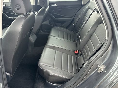 Used 2024 Volkswagen Jetta SE FWD image 20