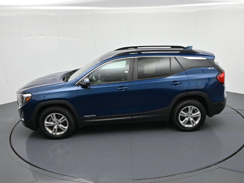 Used 2021 GMC Terrain SLE w/ Driver Convenience Package AWD/4WD image 18