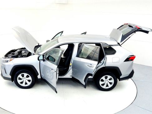 Certified 2023 Toyota RAV4 LE image 22