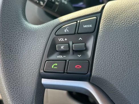 Used 2017 Hyundai Tucson SE w/ SE Popular Package 02 FWD image 32