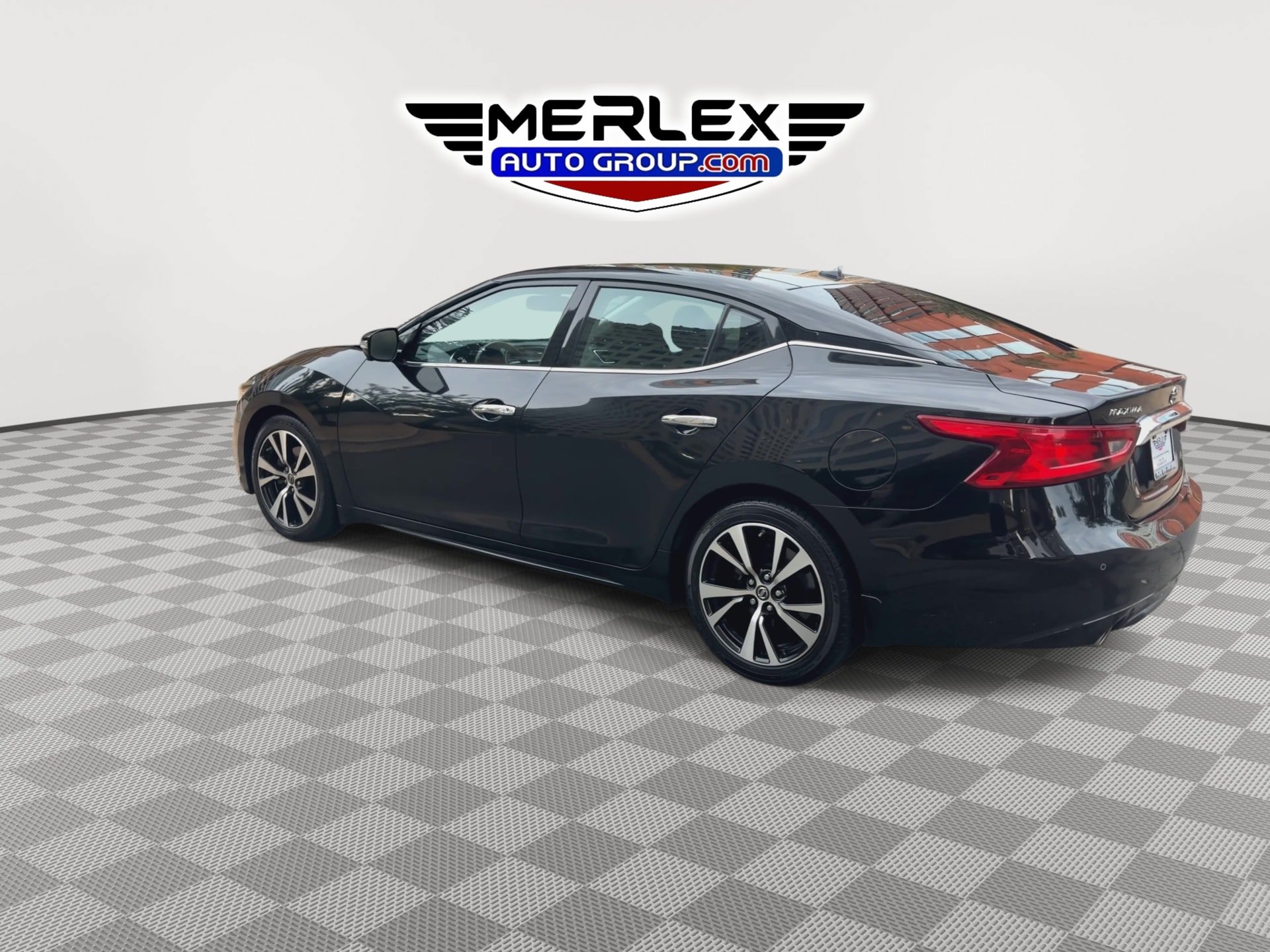Used 2018 Nissan Maxima Platinum FWD image 6