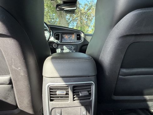 Used 2015 Dodge Charger R/T RWD image 38