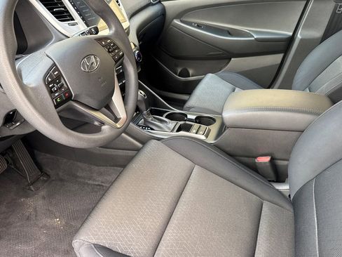 Used 2016 Hyundai Tucson SE w/ Option Group 02 FWD image 10