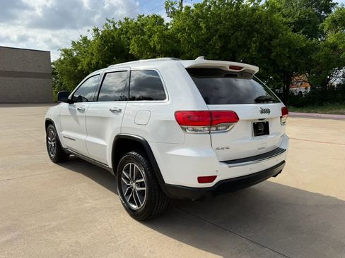 Used 2017 Jeep Grand Cherokee Limited AWD/4WD image 4
