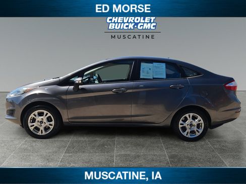 Used 2014 Ford Fiesta SE FWD image 2