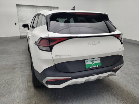 Used 2023 Kia Sportage LX AWD/4WD image 6