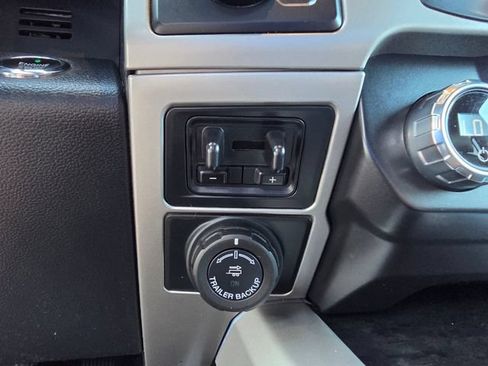 Used 2022 Ford F350 Lariat w/ Lariat Ultimate Package AWD/4WD image 28