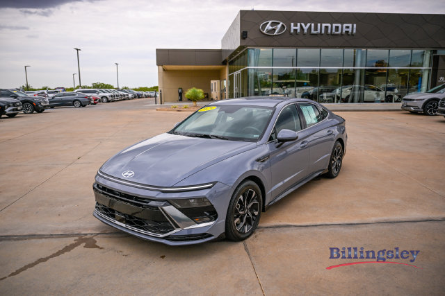 Used 2025 Hyundai Sonata SEL FWD image 1