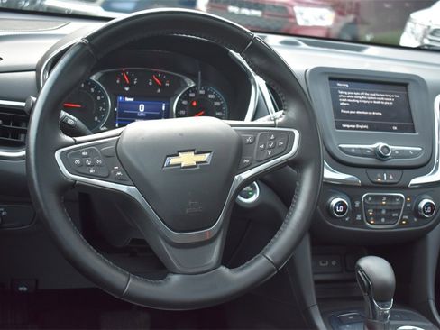 Used 2022 Chevrolet Equinox LT image 24