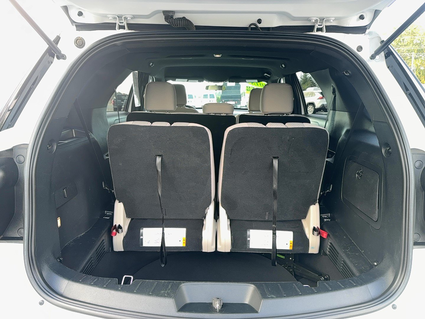 Used 2018 Ford Explorer 4WD image 7