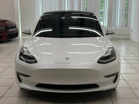 Used 2021 Tesla Model 3 Standard Range Plus RWD image 2