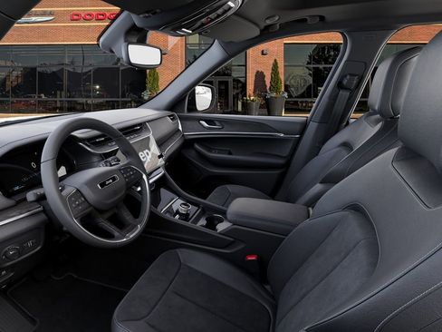 New 2026 Jeep Grand Cherokee Altitude AWD/4WD image 22