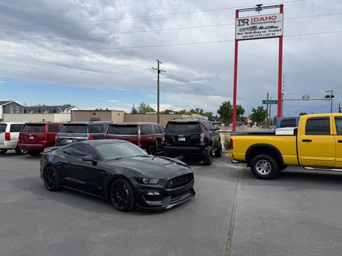 Used 2018 Ford Mustang Shelby GT350 w/ Convenience Package RWD image 1