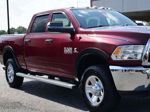 Used 2017 RAM 2500 Tradesman w/ Chrome Appearance Group AWD/4WD image 33