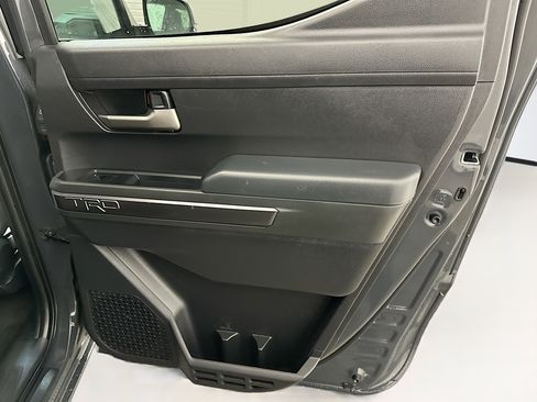 Used 2025 Toyota Tacoma TRD Off-Road image 31