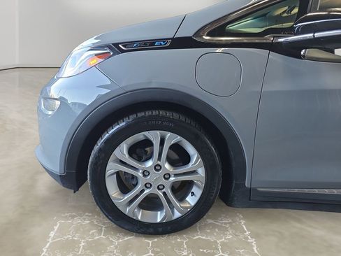 Used 2020 Chevrolet Bolt LT image 14