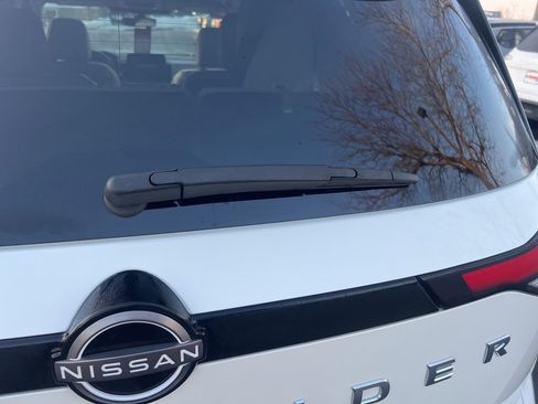 Certified 2023 Nissan Pathfinder SL w/ SL Premium Package image 36