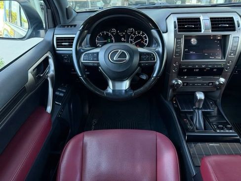 Used 2021 Lexus GX 460 Premium w/ Premium Package AWD/4WD image 10