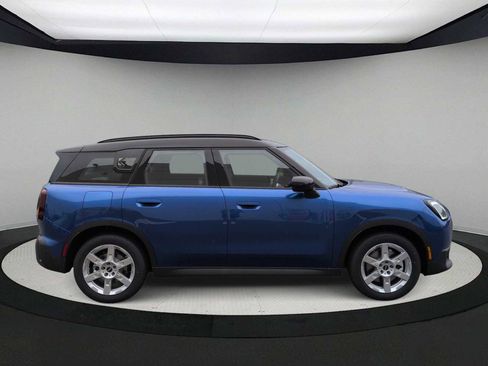 New 2025 MINI Cooper Countryman S image 9