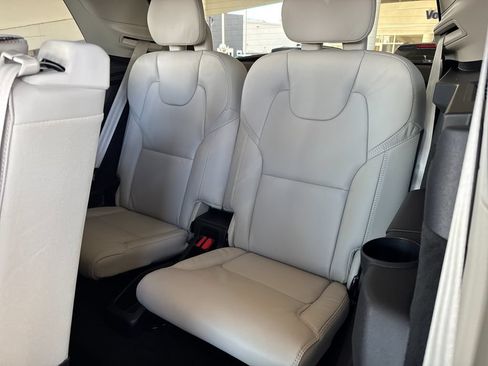 New 2026 Volvo XC90 T8 Ultra w/ Protection Package Premier AWD/4WD image 14