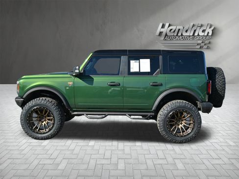 Used 2024 Ford Bronco Badlands image 8