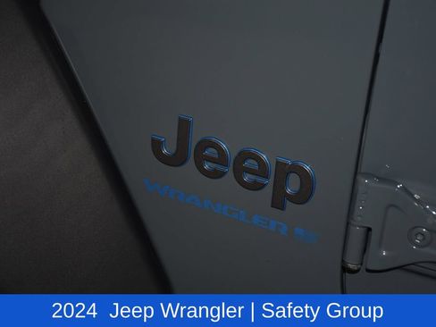 Used 2024 Jeep Wrangler Unlimited AWD/4WD image 6