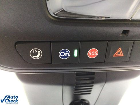 Used 2024 Chevrolet Traverse LS image 34