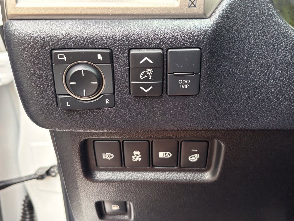 Used 2021 Lexus GX 460 Premium w/ Premium Plus Package AWD/4WD image 29