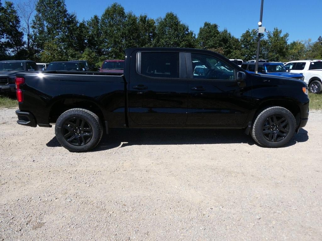 New 2026 Chevrolet Silverado 1500 RST w/ Z71 Off-Road Package AWD/4WD image 3
